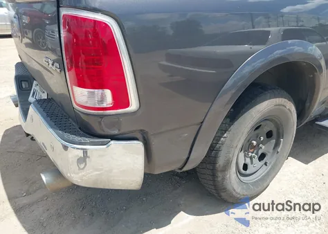 2016 Ram 1500 Laramie z USA, uszkodzony, nr VIN 1C6RR7NT3GS210977